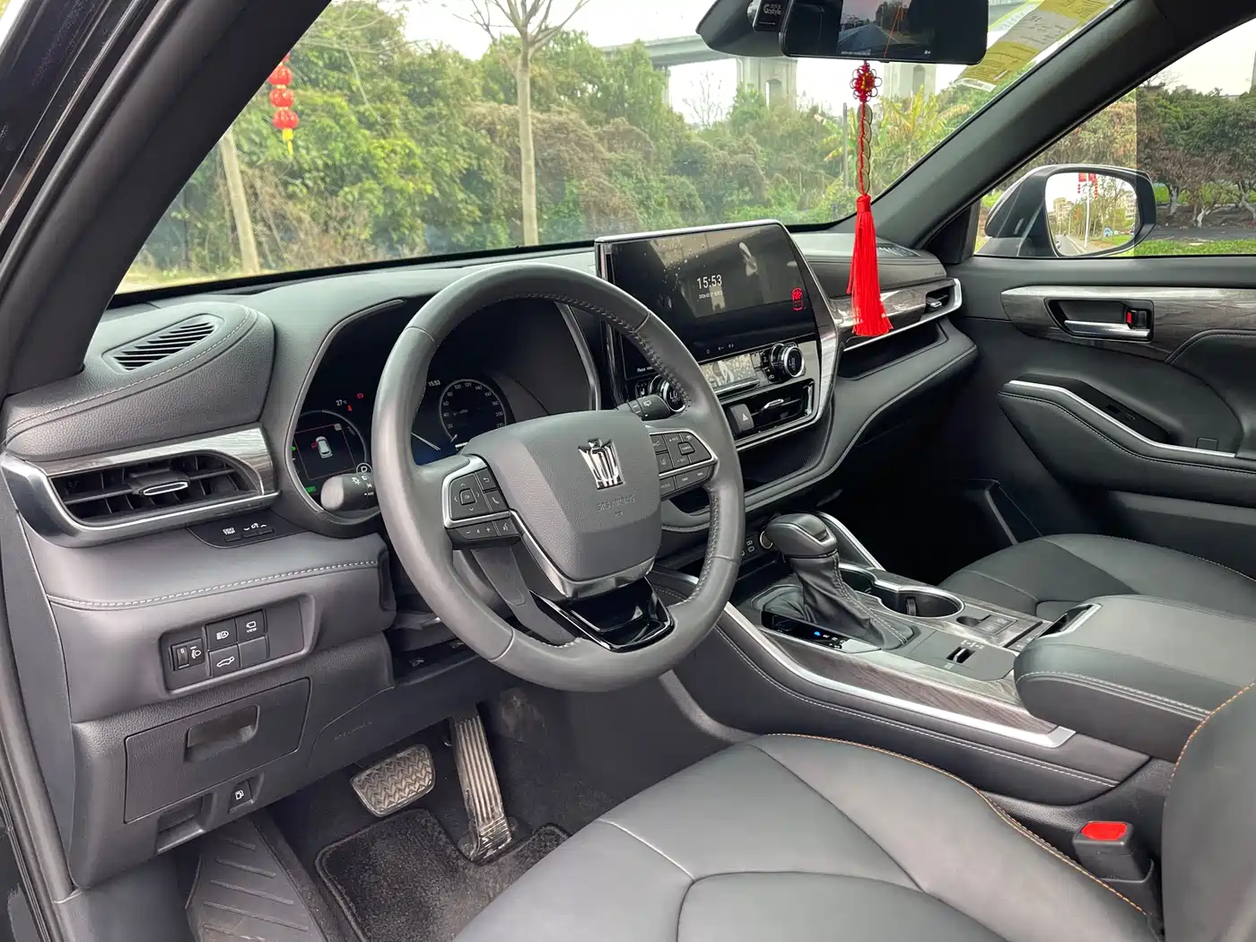 Toyota Crown Kluger 2024 2.5L HEV 4WD Premium Edition фото 19