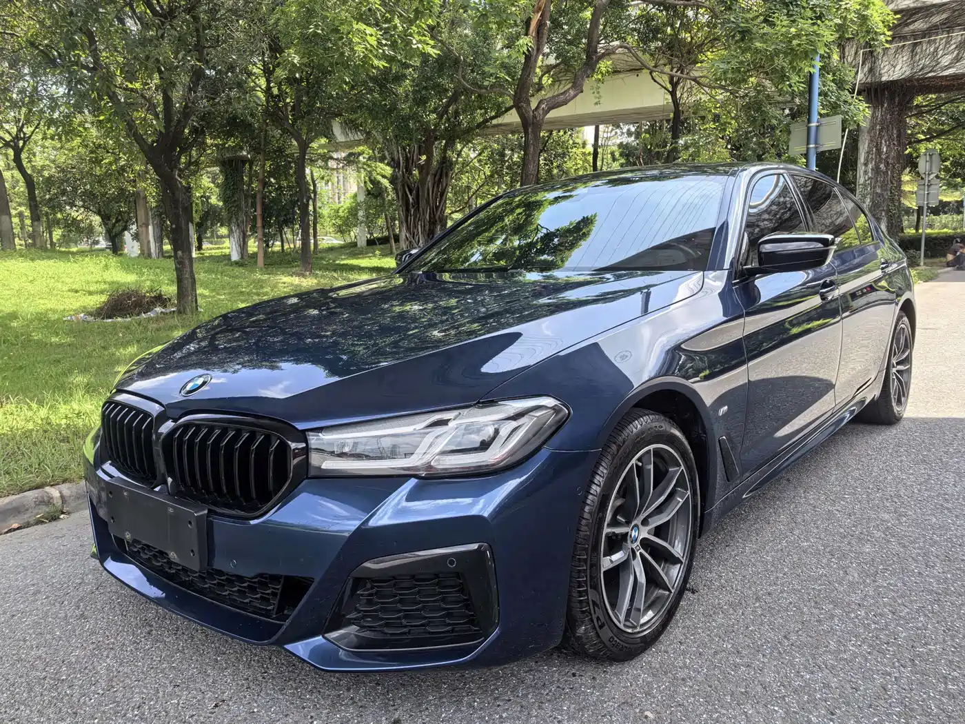 BMW 5 Series 2021 525Li M Sport Package