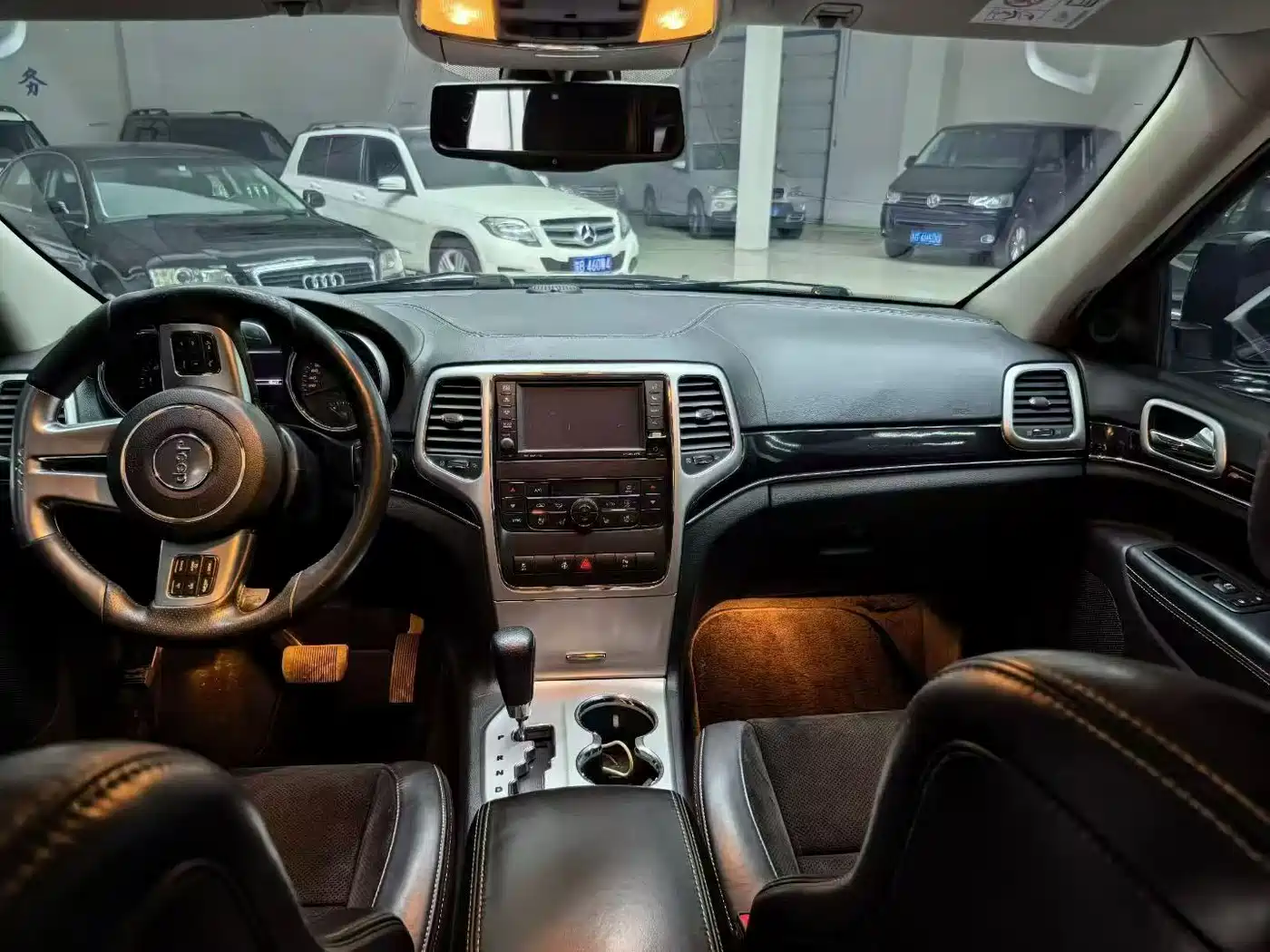 Jeep Grand Cherokee SRT 2015 2012 6.4L SRT8