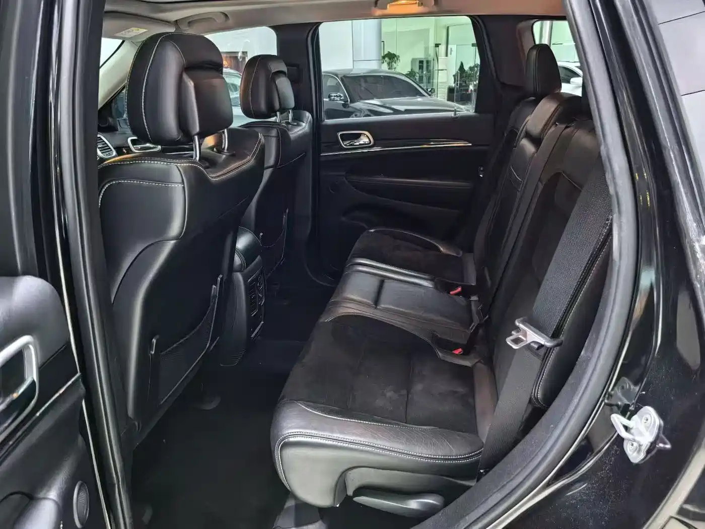 Jeep Grand Cherokee SRT 2015 2012 6.4L SRT8