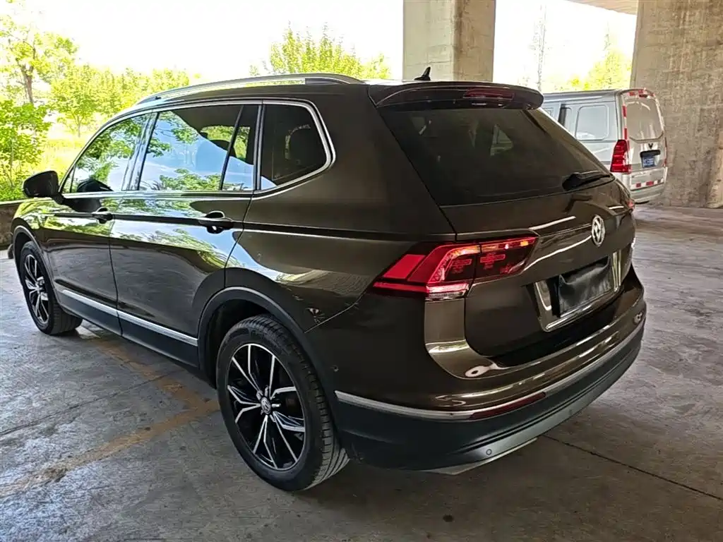 Volkswagen Tiguan L 2019 380TSI Auto AWD Smart Luxury Edition China V фото 5