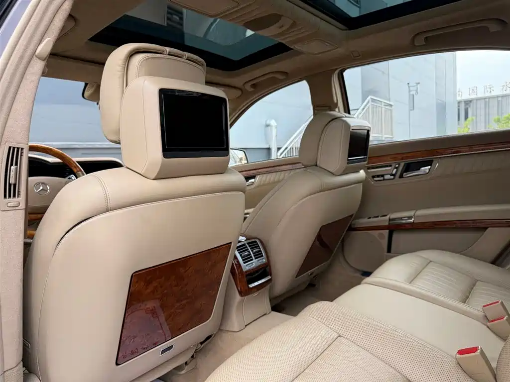 Mercedes-Benz S-Class 2010 S 600 L фото 30