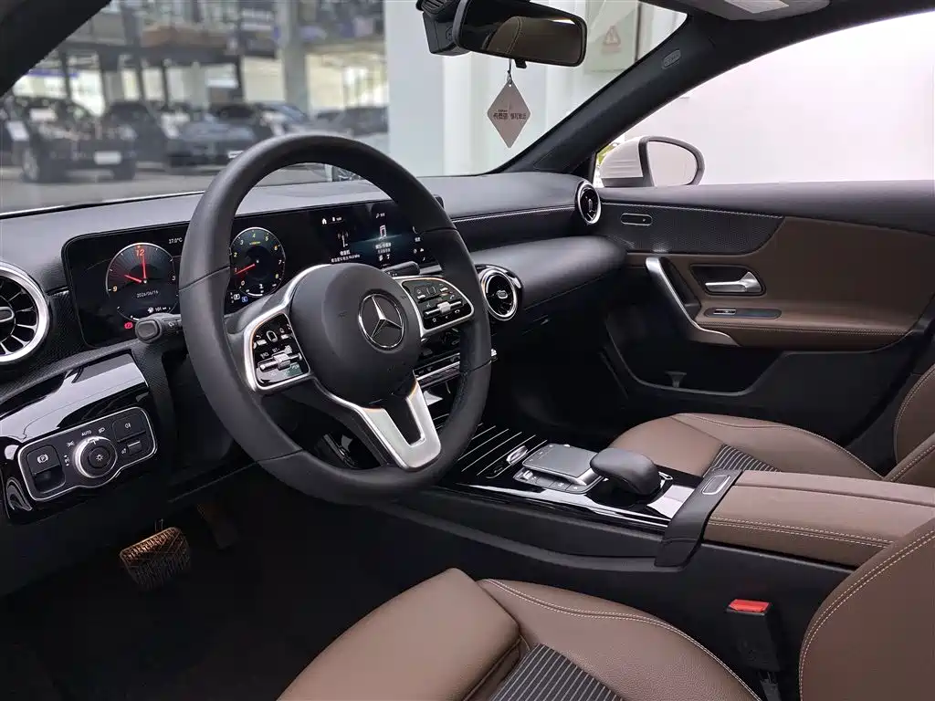 MERCEDES-BENZ CLASS A (IMPORTED)