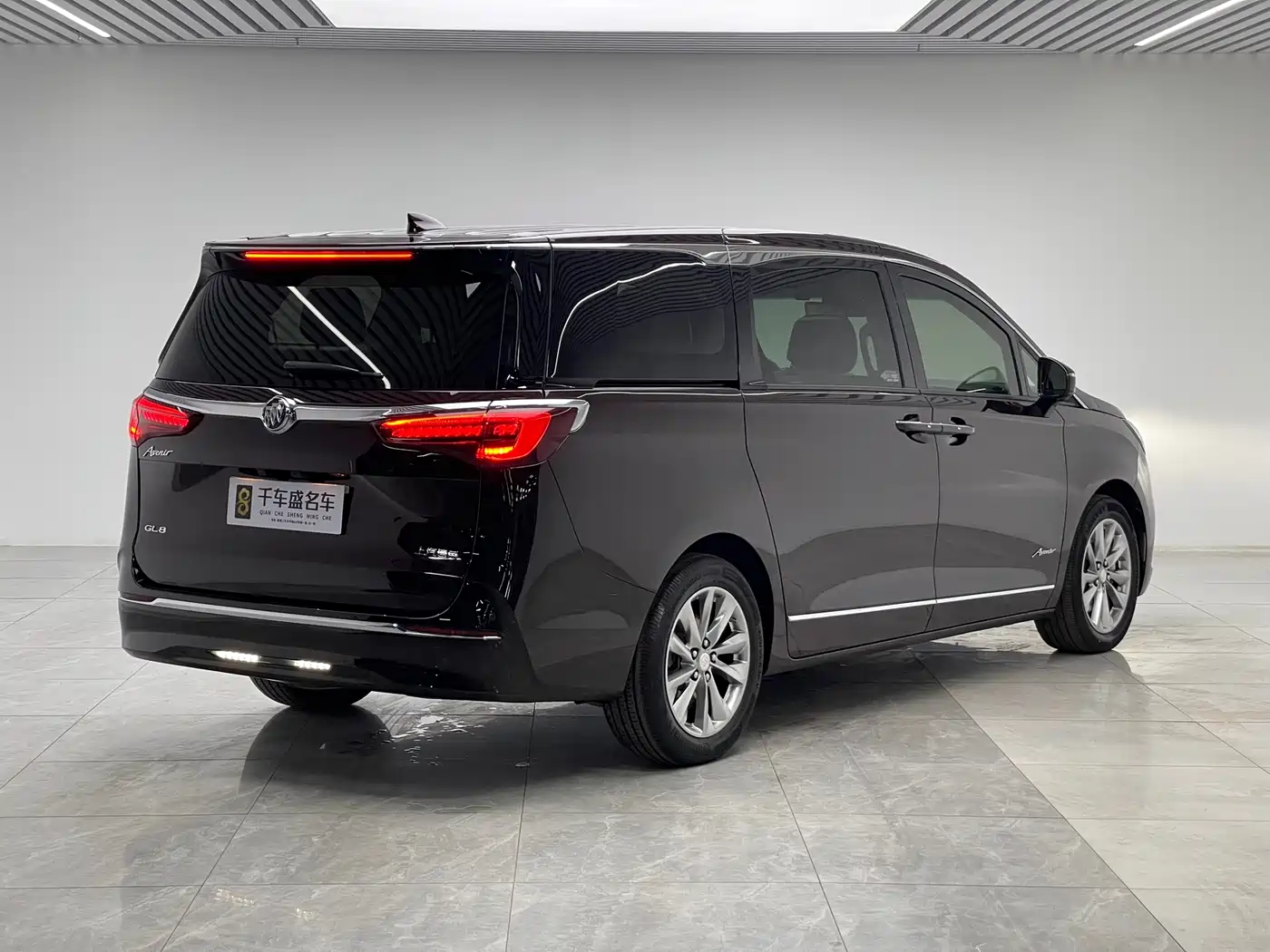 Buick GL8 2020 Avenir Six-Seat Elegance Edition фото 6