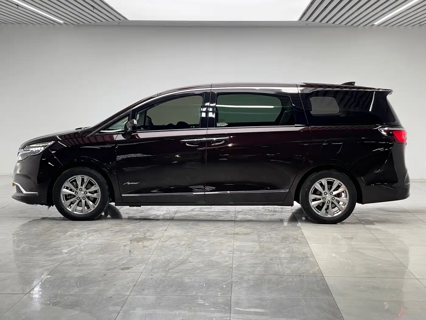 Buick GL8 2020 Avenir Six-Seat Elegance Edition фото 7