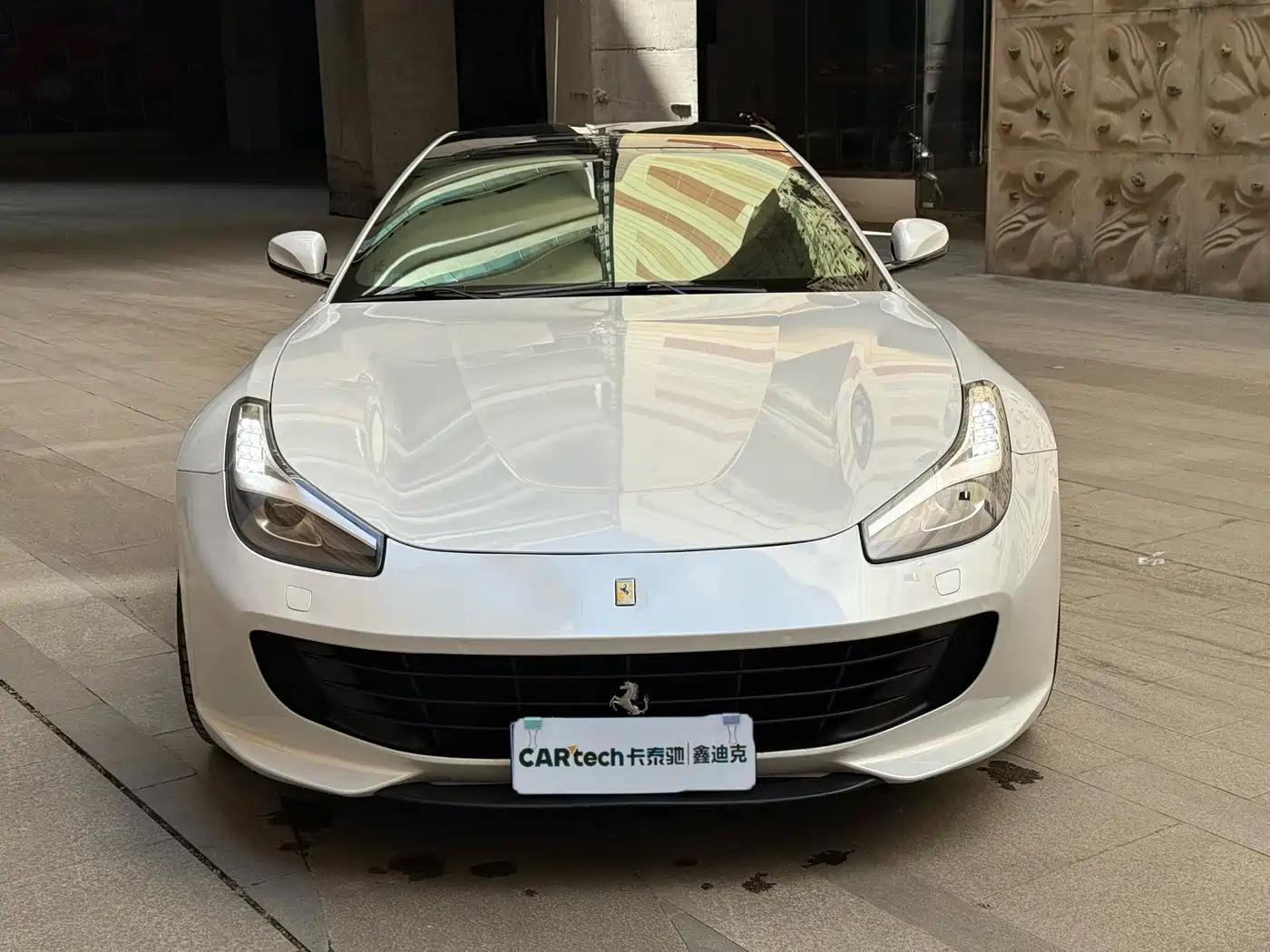 Ferrari GTC4Lusso 2018 2017 3.9T V8