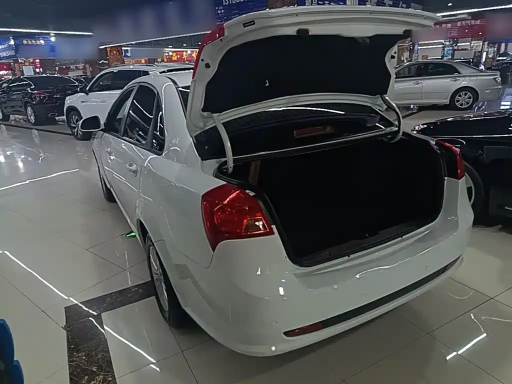 Фото 5 - Buick Excelle