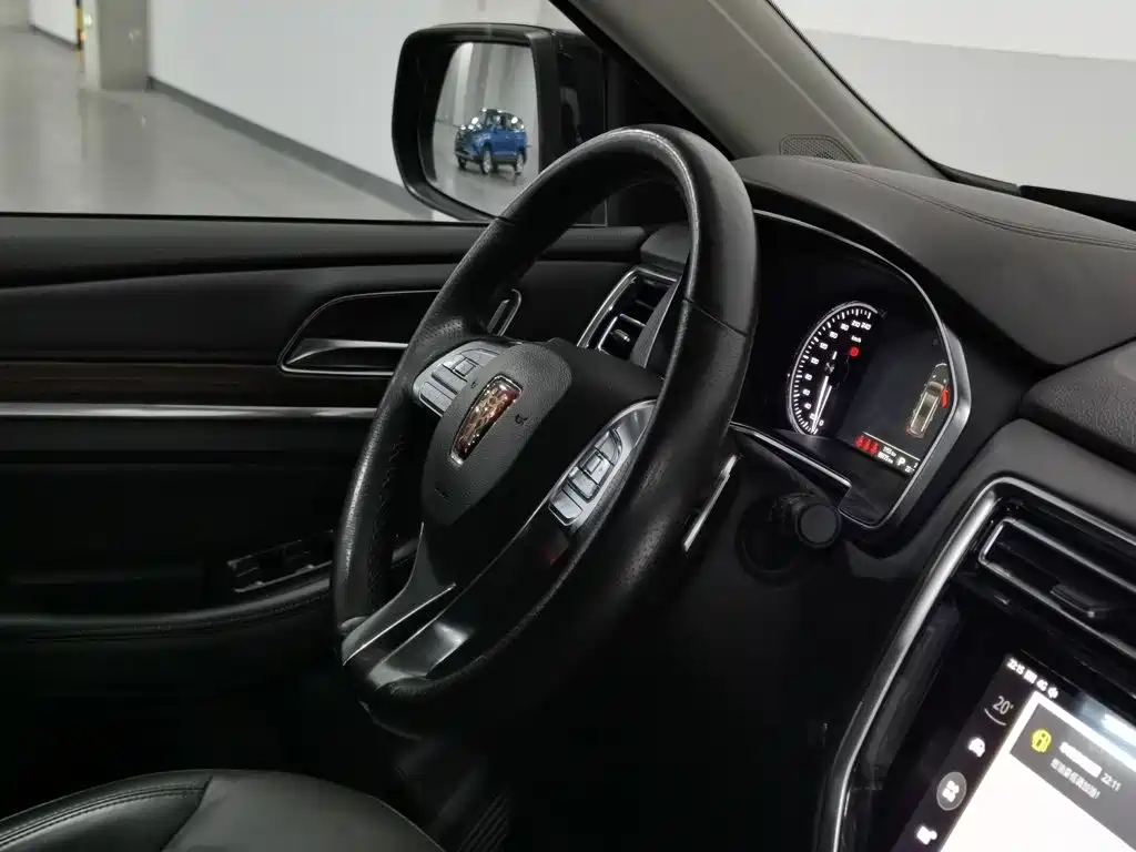 Фото 22 - Roewe RX8