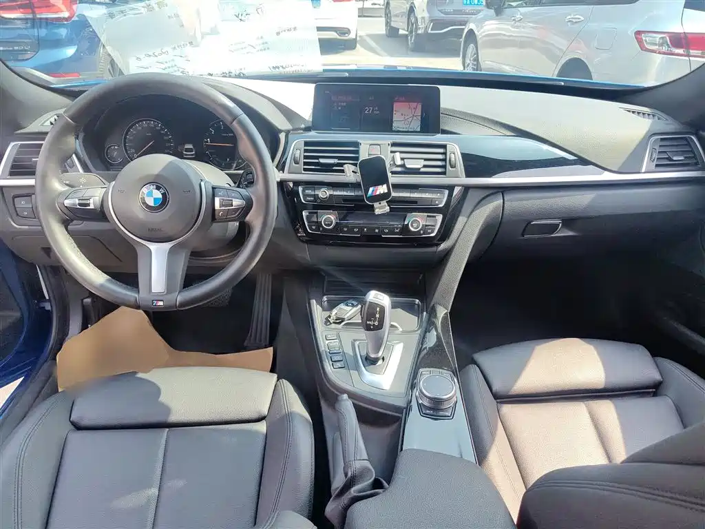 BMW 3 Series GT 2019 320i M Sport Package фото 10