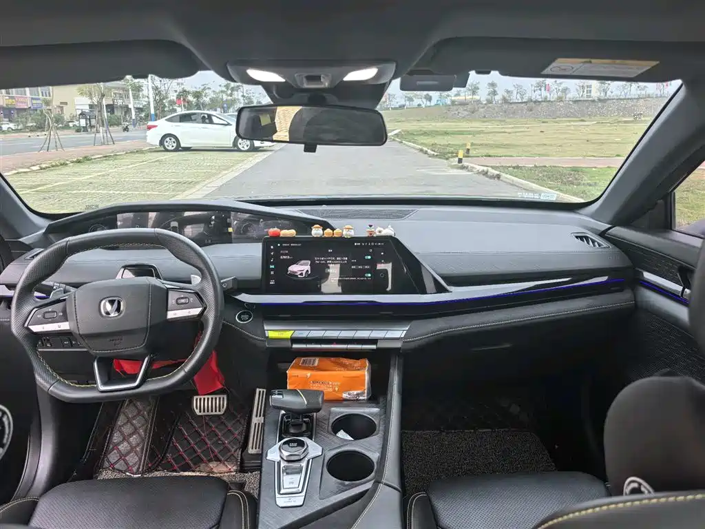 CHANGAN UNI-V