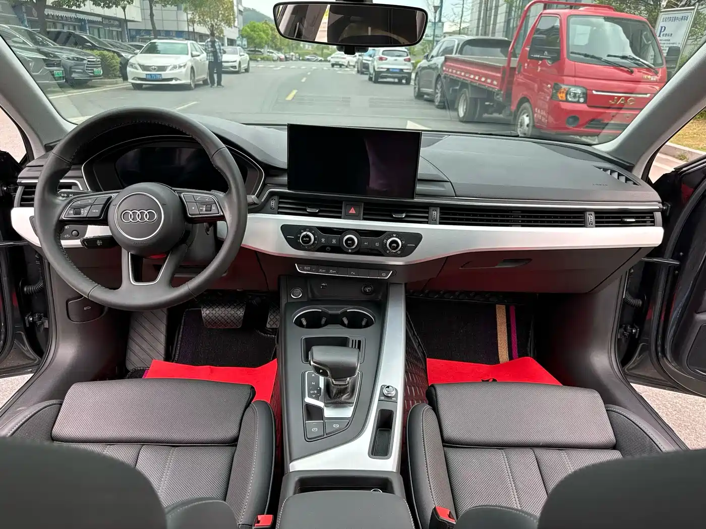 Audi A4L 2020 40 TFSI Fashion Dynamic Edition фото 6