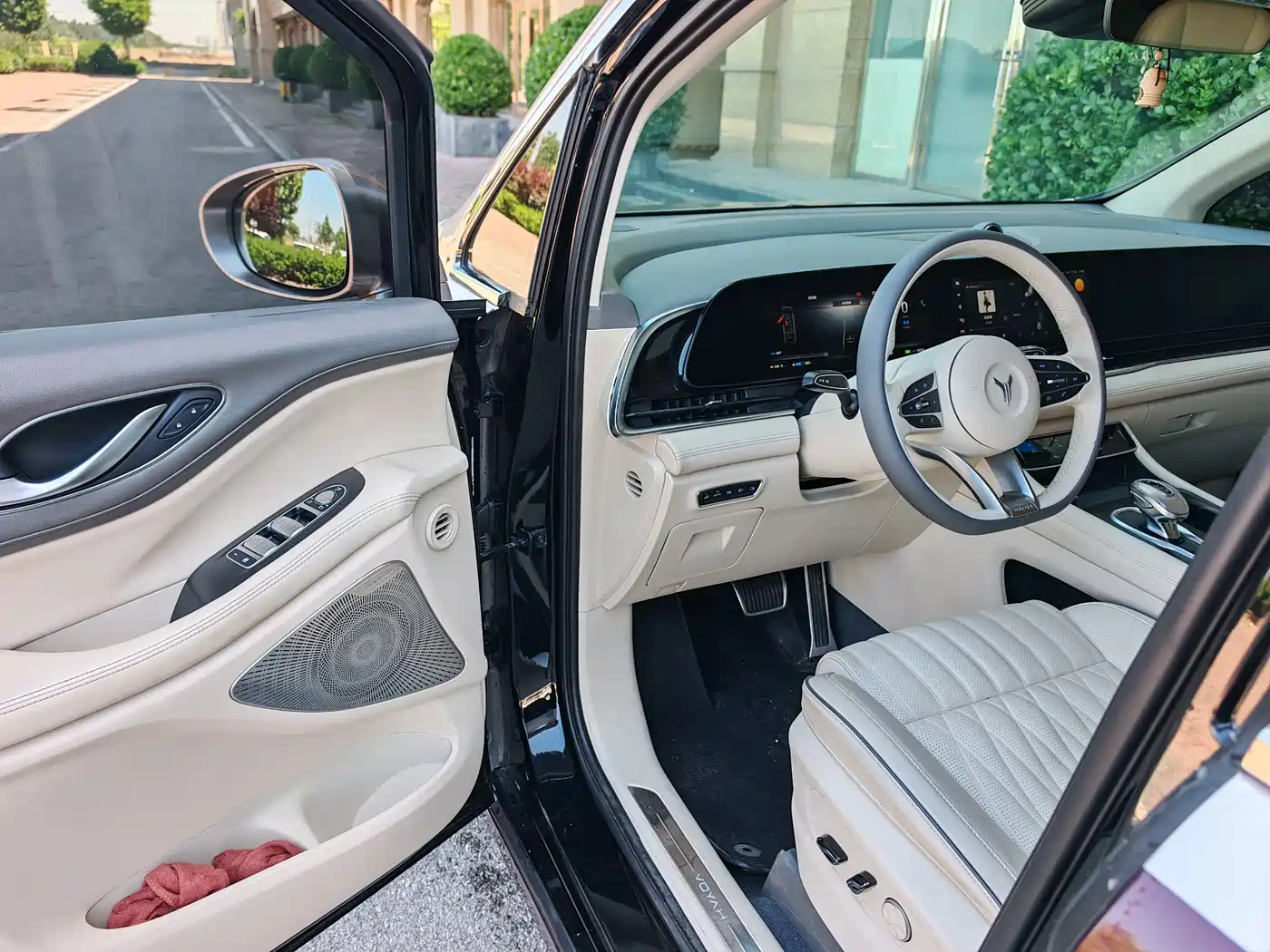 Voyah Auto Voyah Dreamer 2022 Low-carbon Dream+Smart Package фото 7