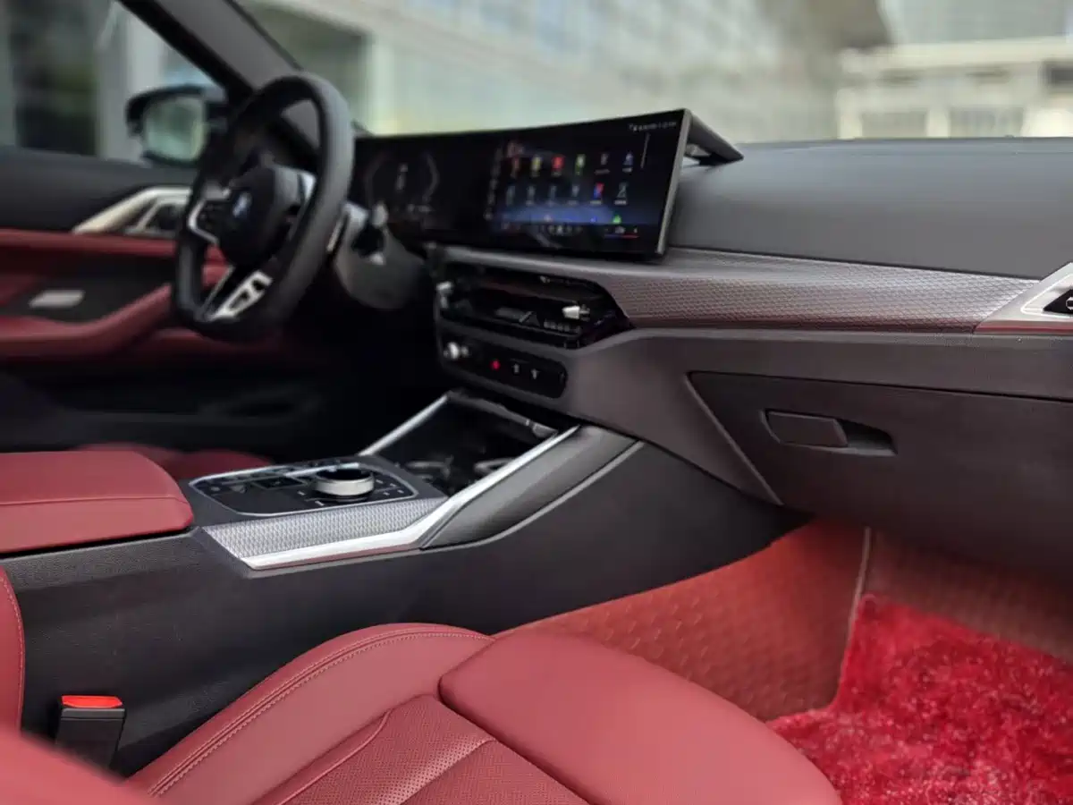 BMW 4 Series 2024 430i M Sport Shadow Edition фото 18