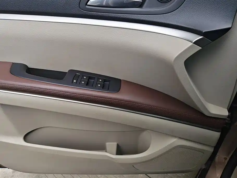 Buick GL8 2018 28T Luxury Model China VI фото 6