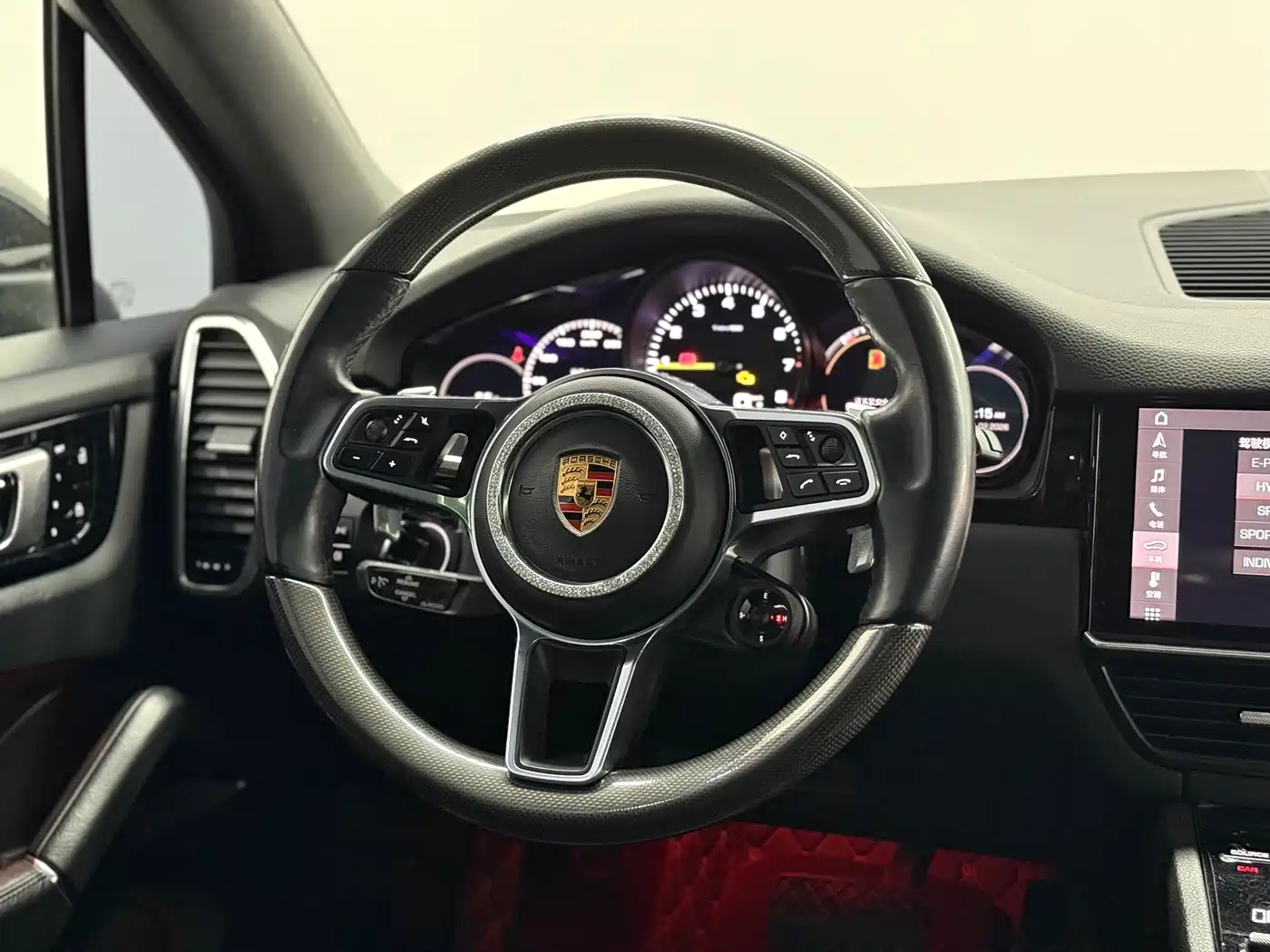 Porsche Cayenne New Energy 2020 Cayenne E-Hybrid 2.0T фото 29