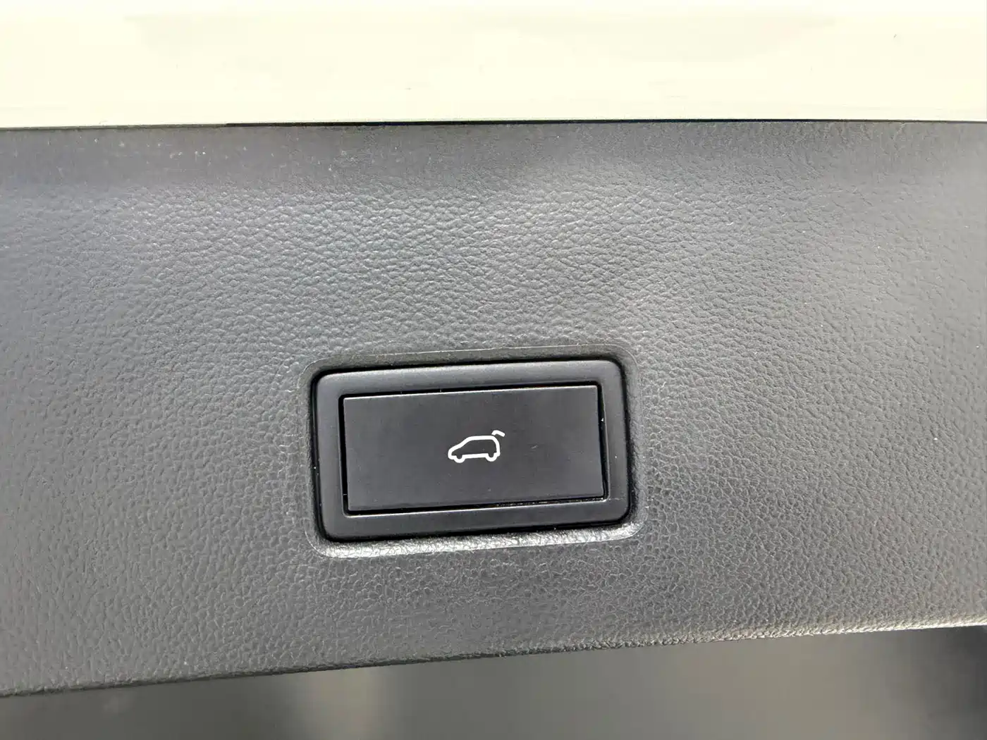 Volkswagen T-ROC 2022 280TSI DSG 2WD Comfort PLUS фото 22