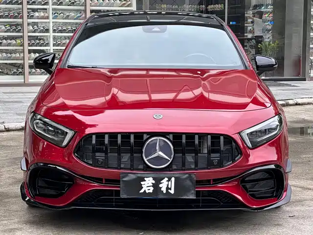 Mercedes-Benz A-Class AMG 2019 AMG A 35 L 4MATIC — фото 2