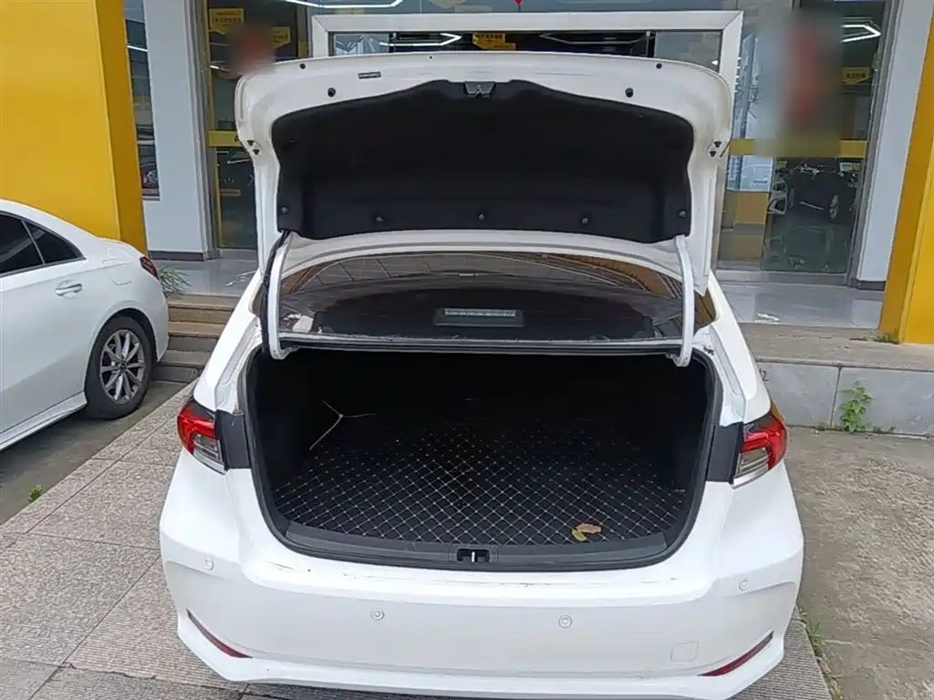 Toyota Corolla 2021 1.2T S-CVT Elite PLUS Edition фото 19
