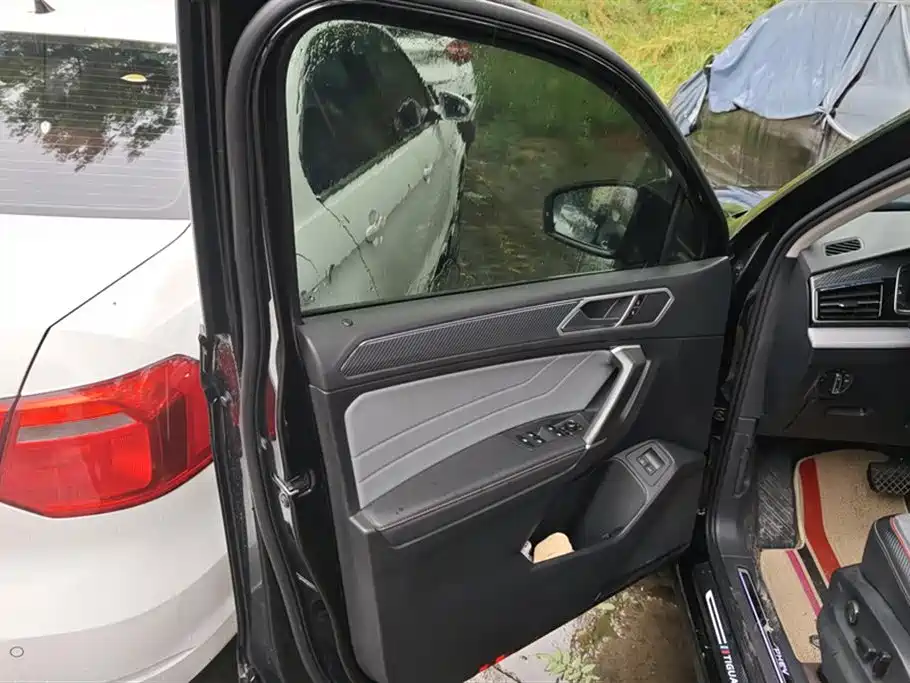 Volkswagen Tiguan L PHEV 2023 430PHEV Plug-in Hybrid Flagship фото 7