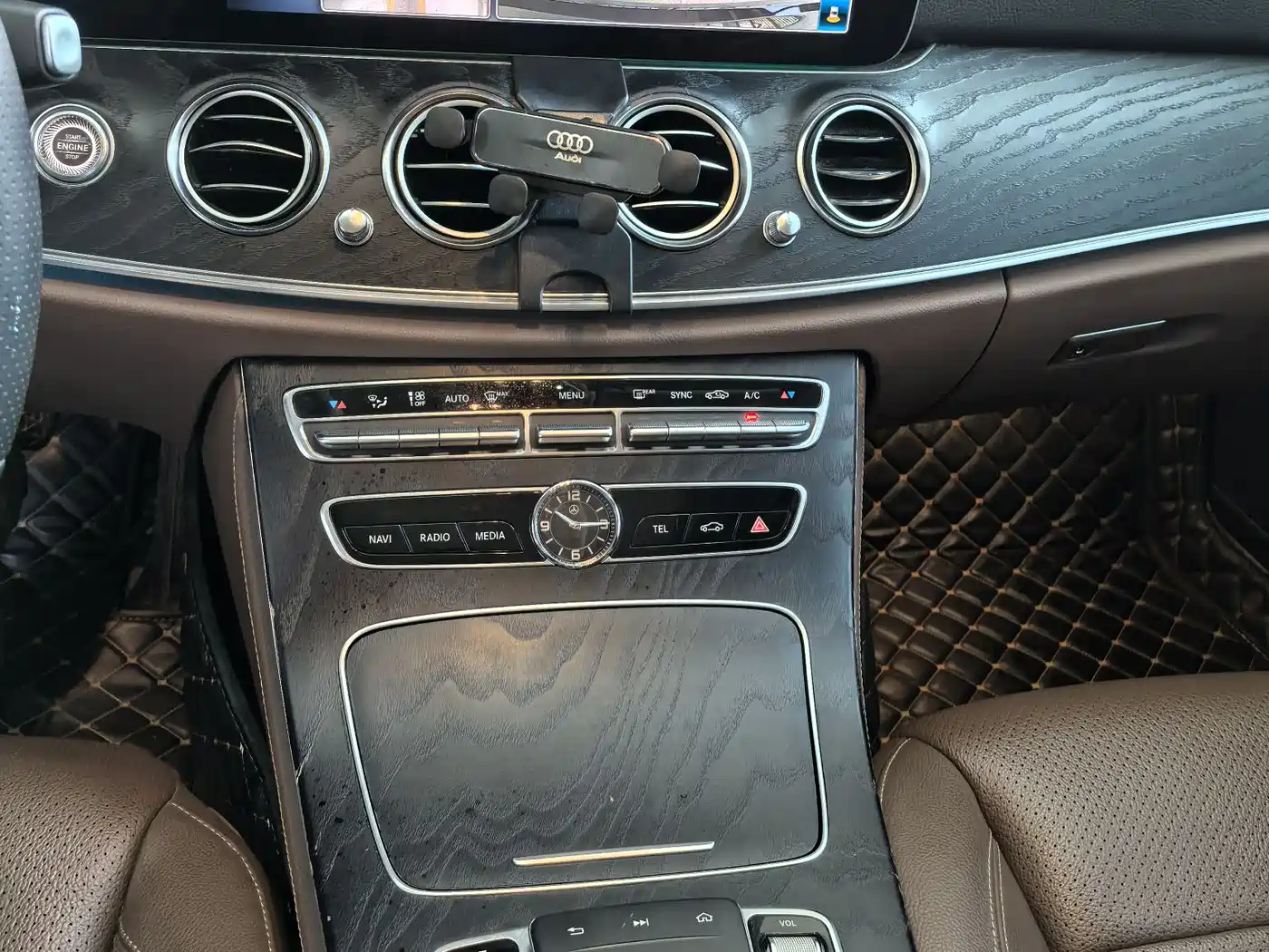 Mercedes-Benz E-Class 2019 E 300 L Sport Luxury фото 10