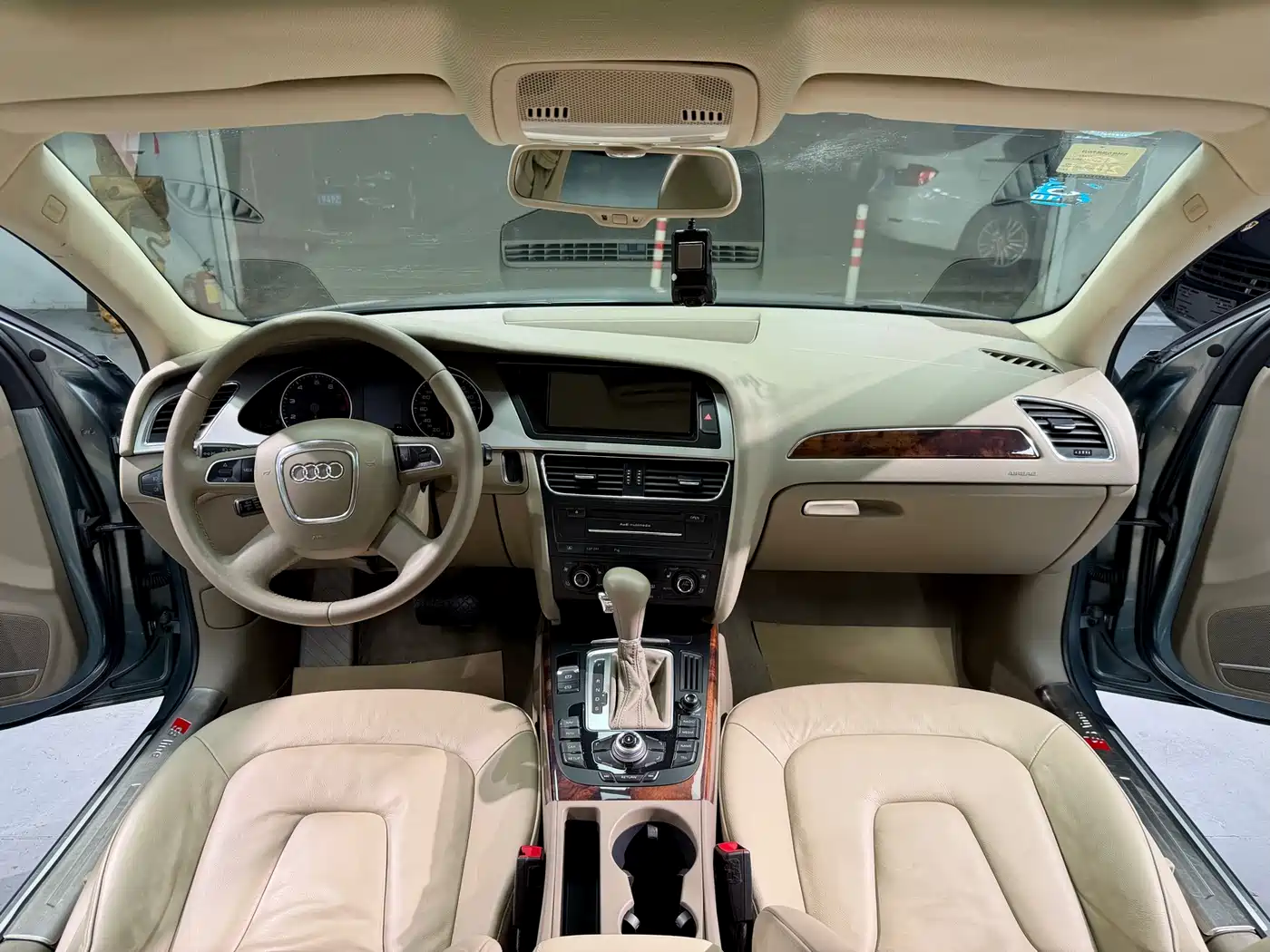 Audi A4L 2010 2010 2.0 TFSI Sport