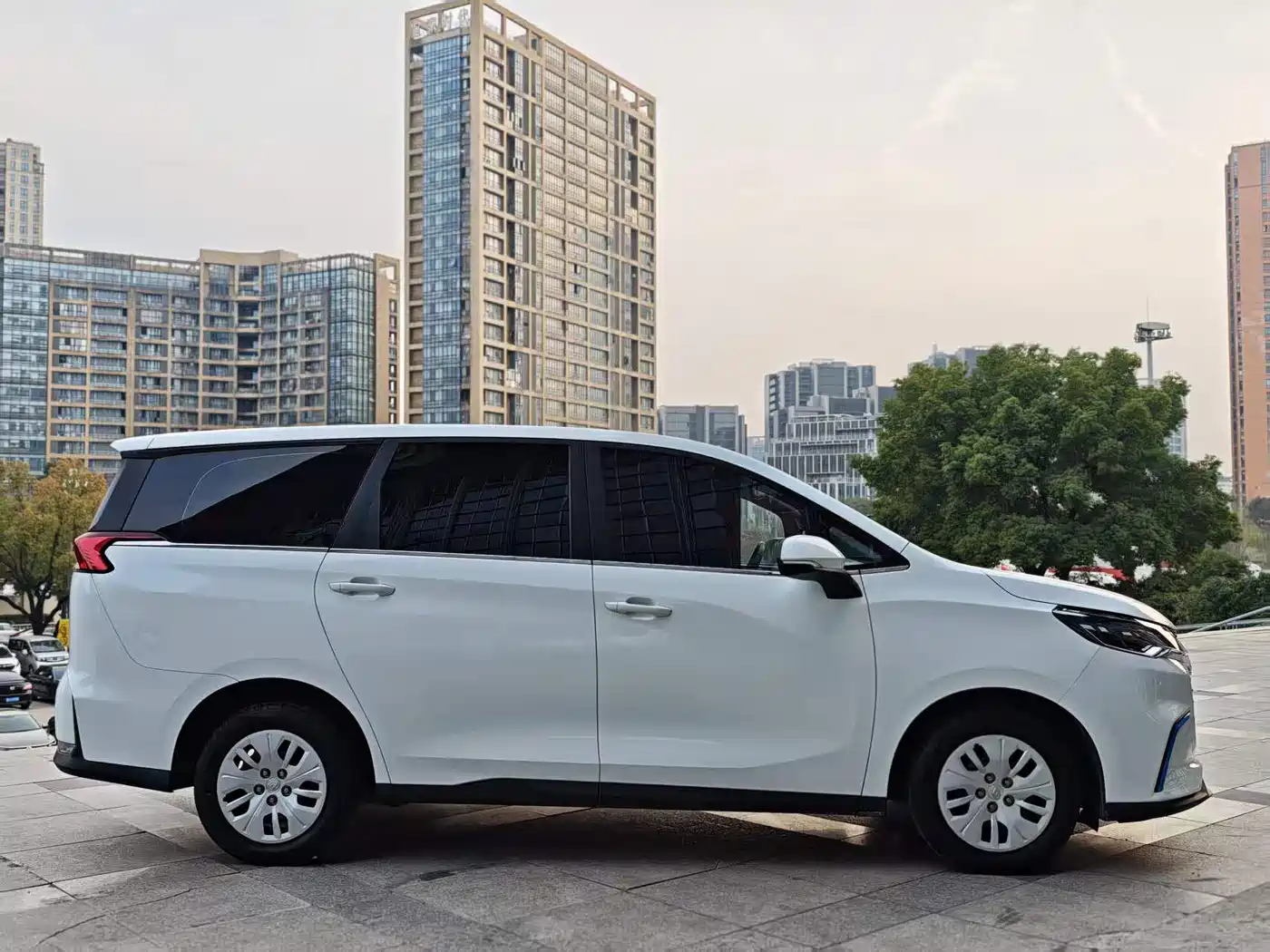 SAIC Maxus Dajia 5 2024 410KM Elite Edition 7-Seater фото 9
