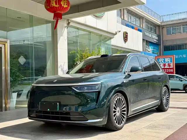 AITO Wenjie AITO M8 2025