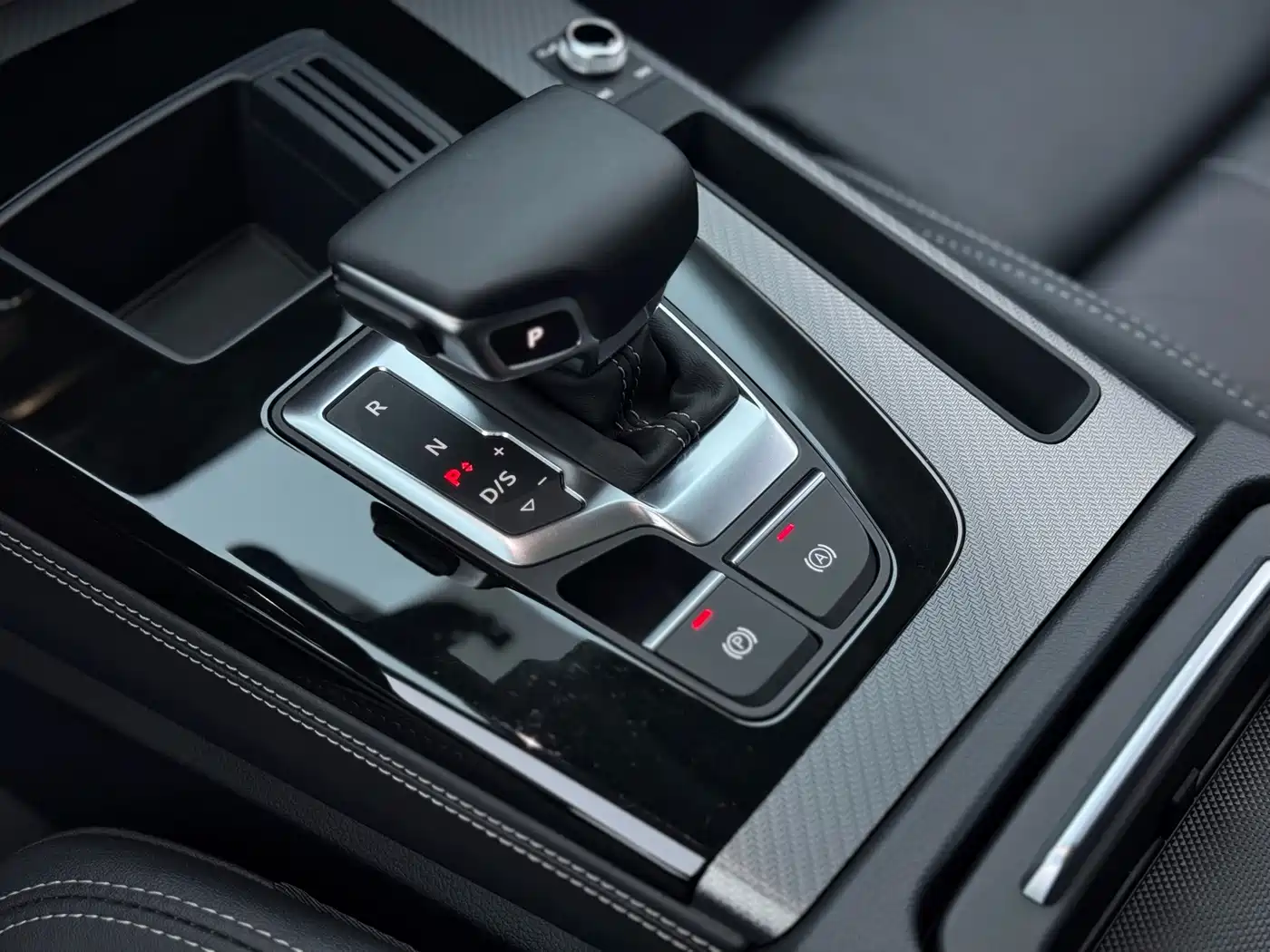 Audi Q5L 2022 Facelift 40T Luxury Dynamic фото 12