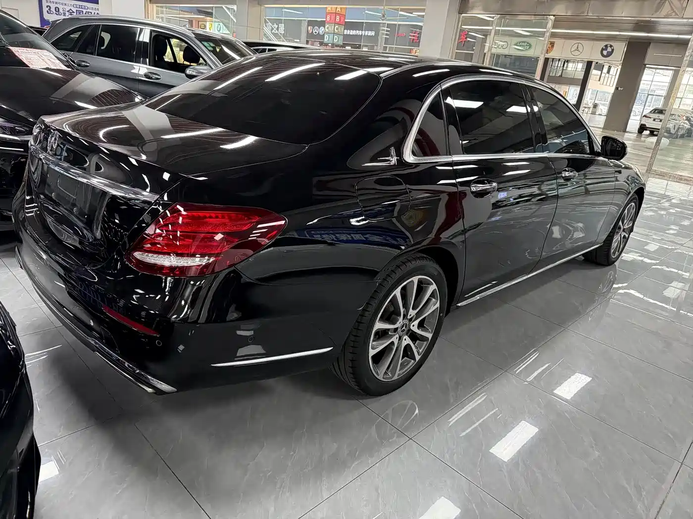 Mercedes-Benz E-Class 2019 E 200 L фото 17