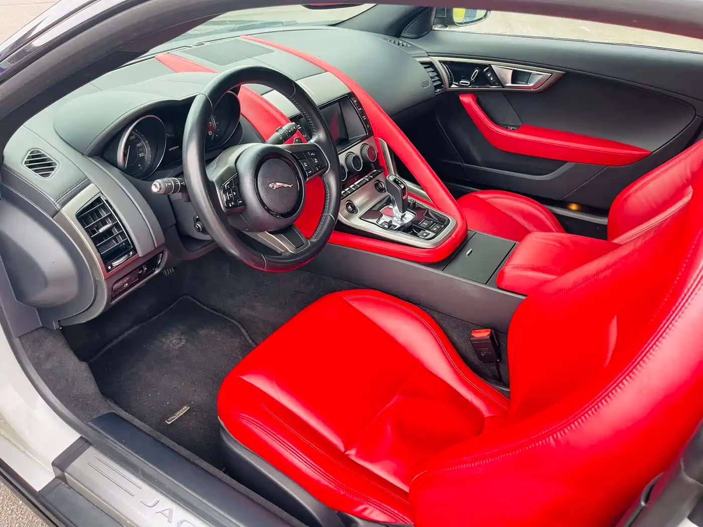 Jaguar F-TYPE 2015 3.0 SC Hardtop фото 6