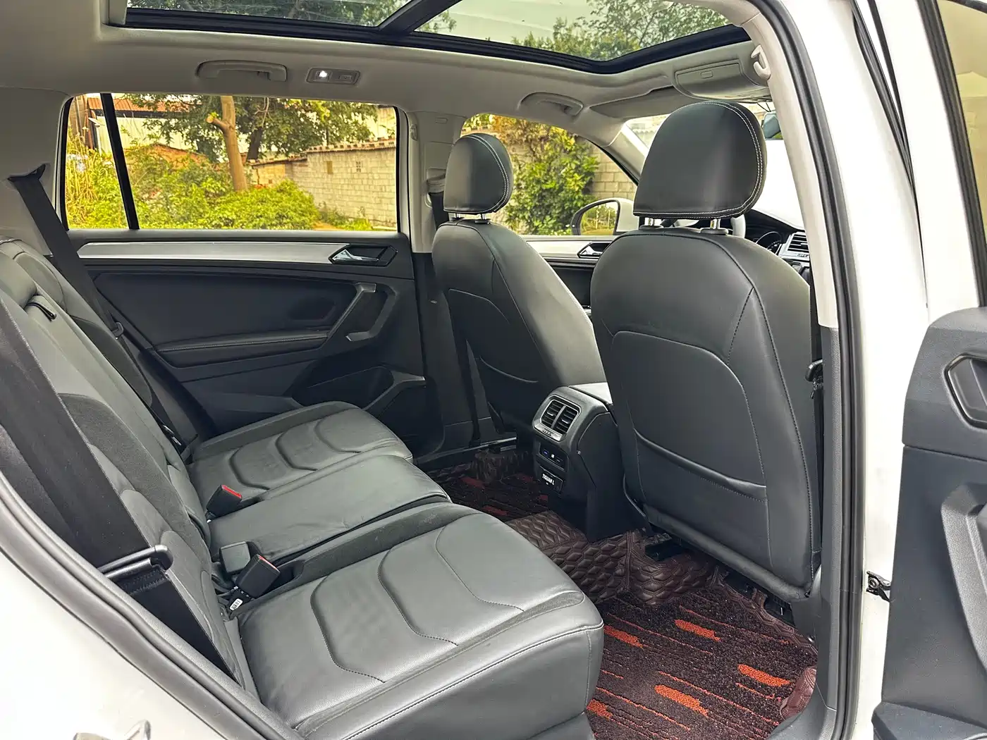 Volkswagen Tiguan L 2019 330TSI Automatic 2WD Smart Luxury Edition China VI фото 9