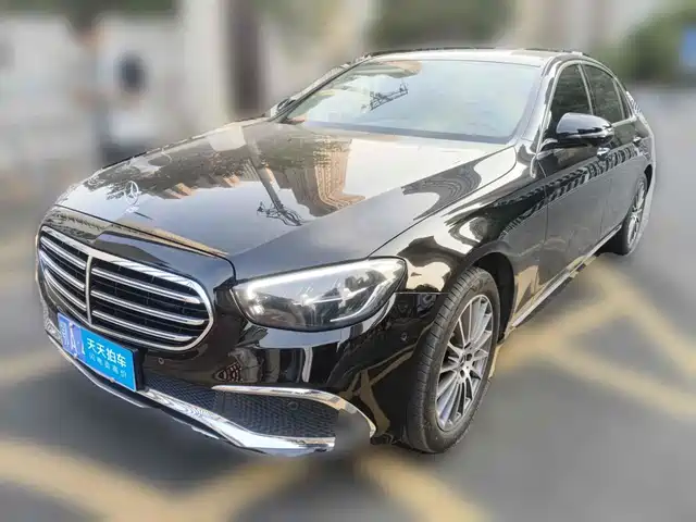 Mercedes-Benz E-Class 2021 Facelift E 260 L — фото 1
