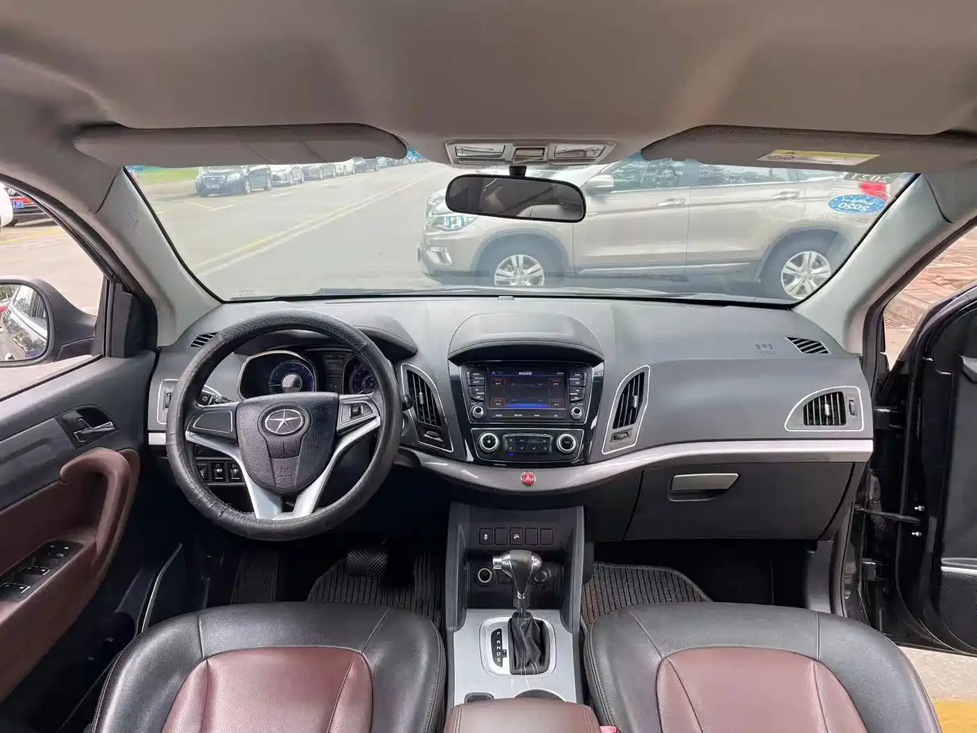 JAC Motors Refine S5 2015 2014 2.0T Automatic Premium Edition