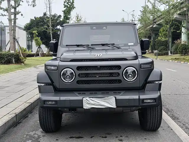 212 T01 2.0T, Ford Explorer
