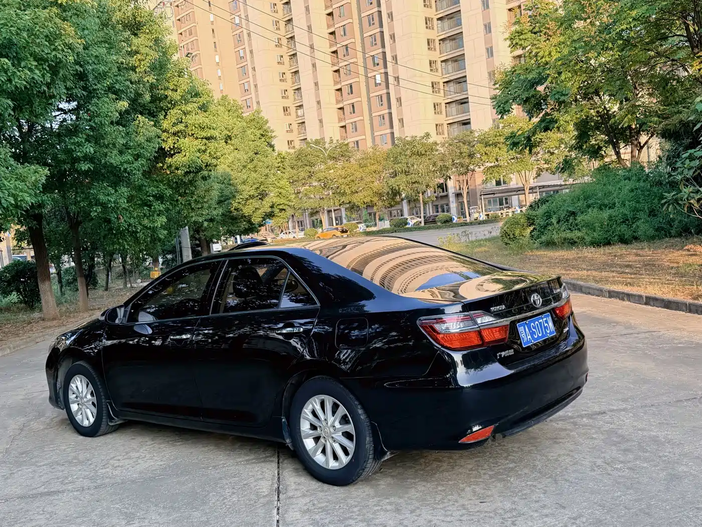 Photo 4 - Toyota Camry