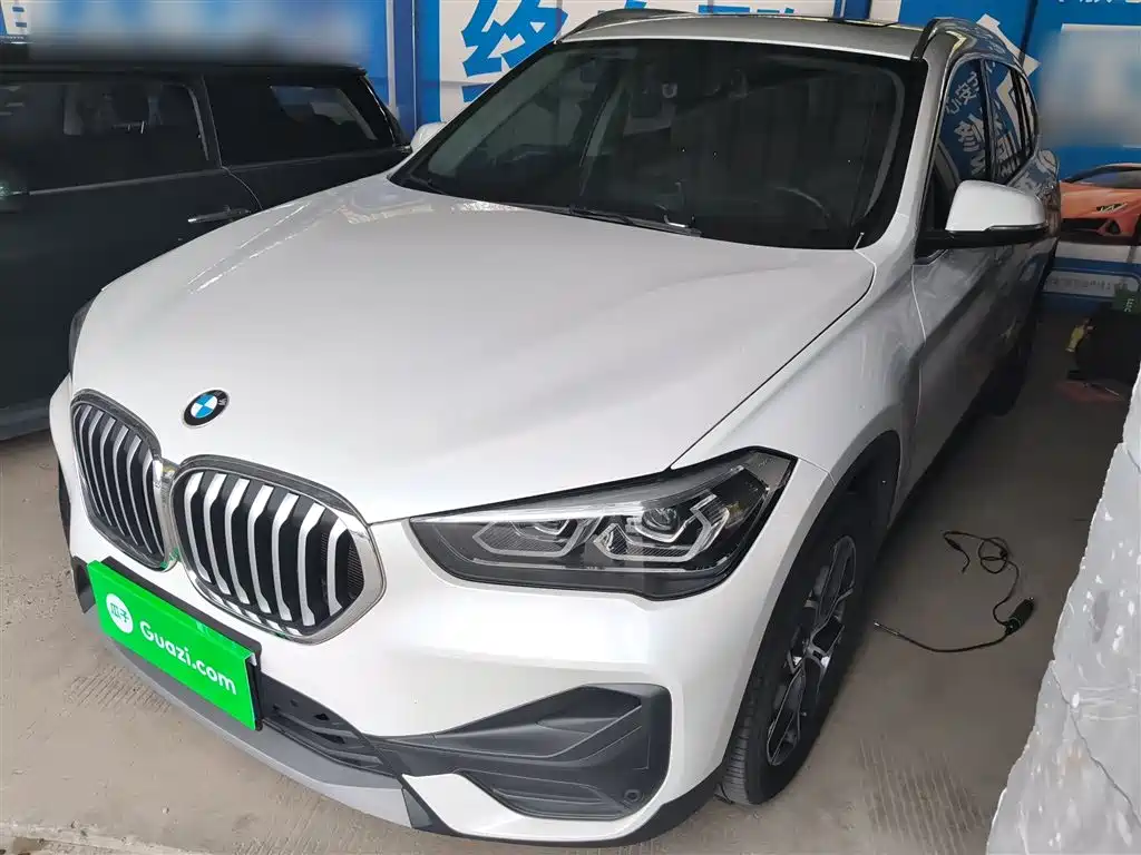 BMW X1 2022 sDrive25Li Leading фото 2