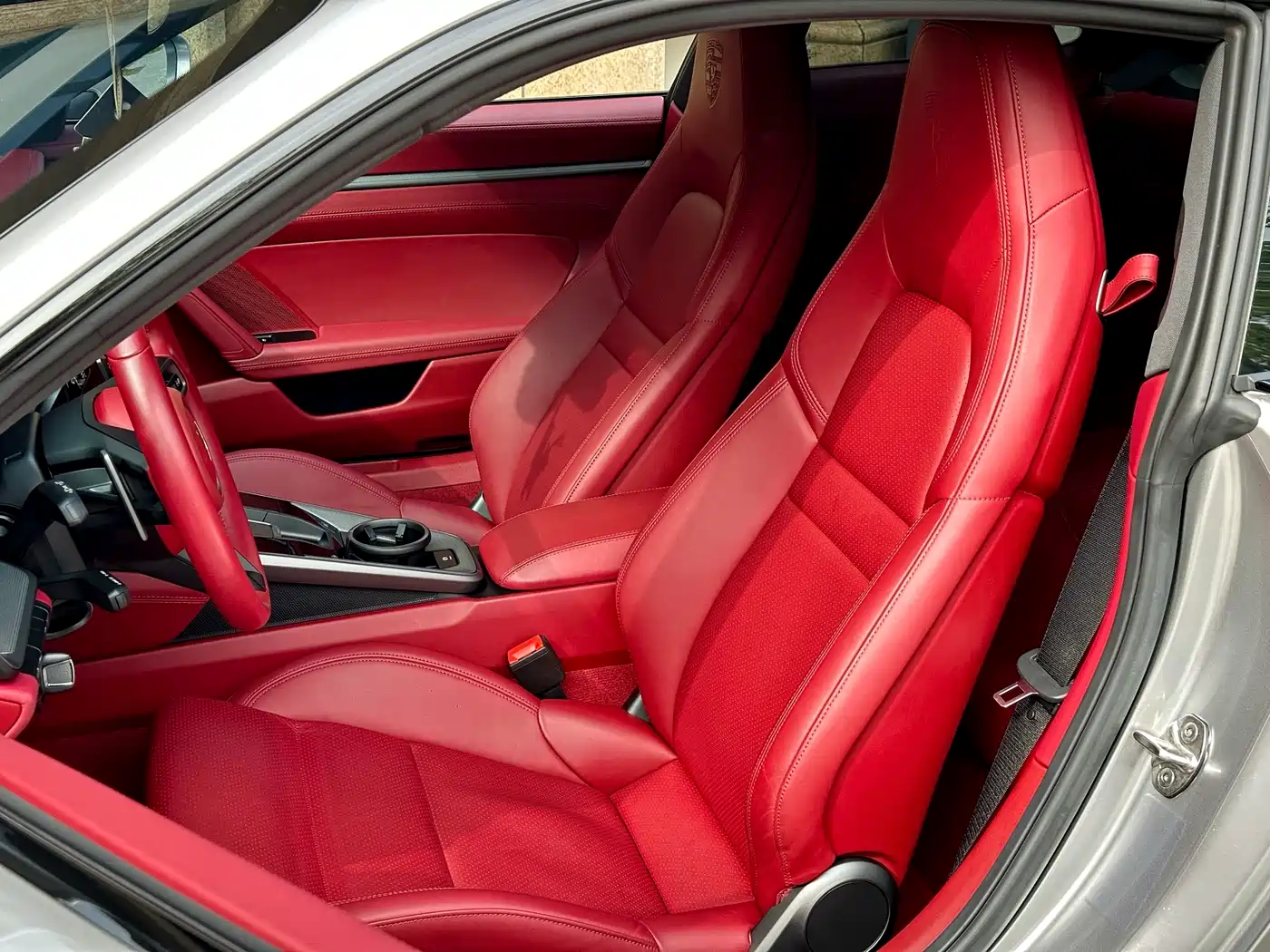 Porsche 911 2023 Carrera 3.0T фото 8