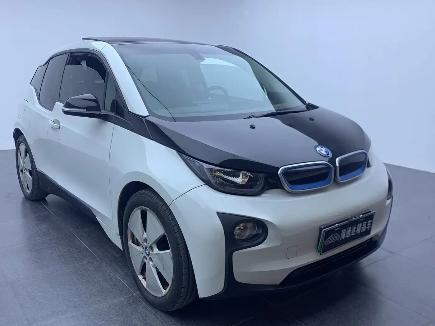 BMW I3