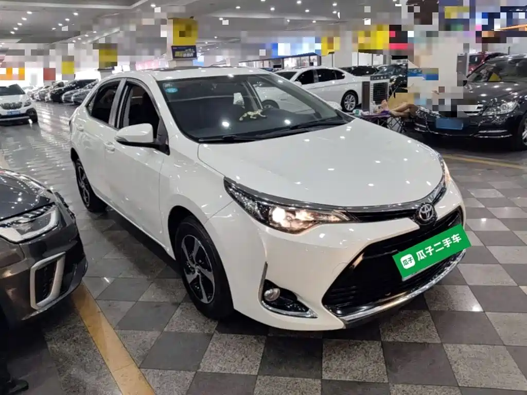 Toyota Levin 2017 Facelift 185T CVT Elite (China V) фото 4