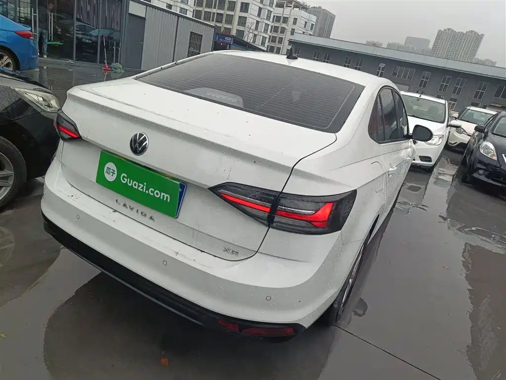 Volkswagen Lavida 2023 Xinrui 1.5L Auto Xinyi Edition фото 5