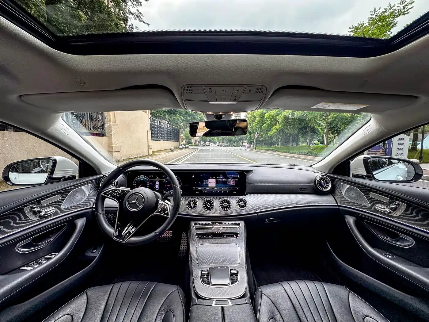 MERCEDES-BENZ CLS