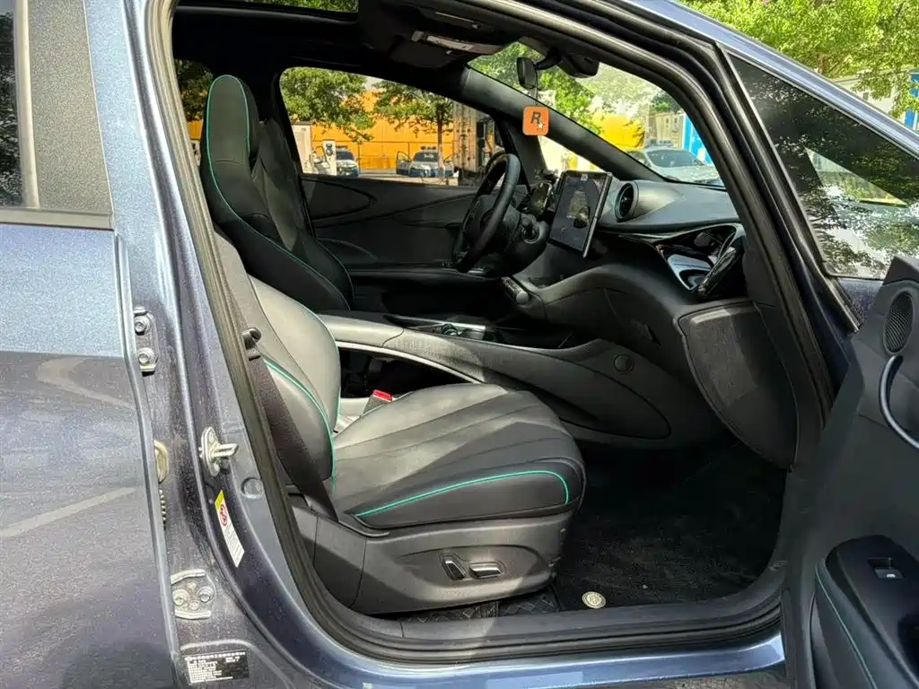 BYD Dolphin 2024 Glory Edition 420km Fashion Edition фото 13