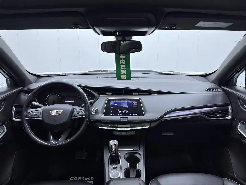 Cadillac XT4 2018 Model 28T 2WD Technology фото 14