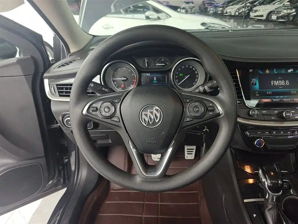 Buick Verano 2017 Sedan 20T DCT Leading фото 11