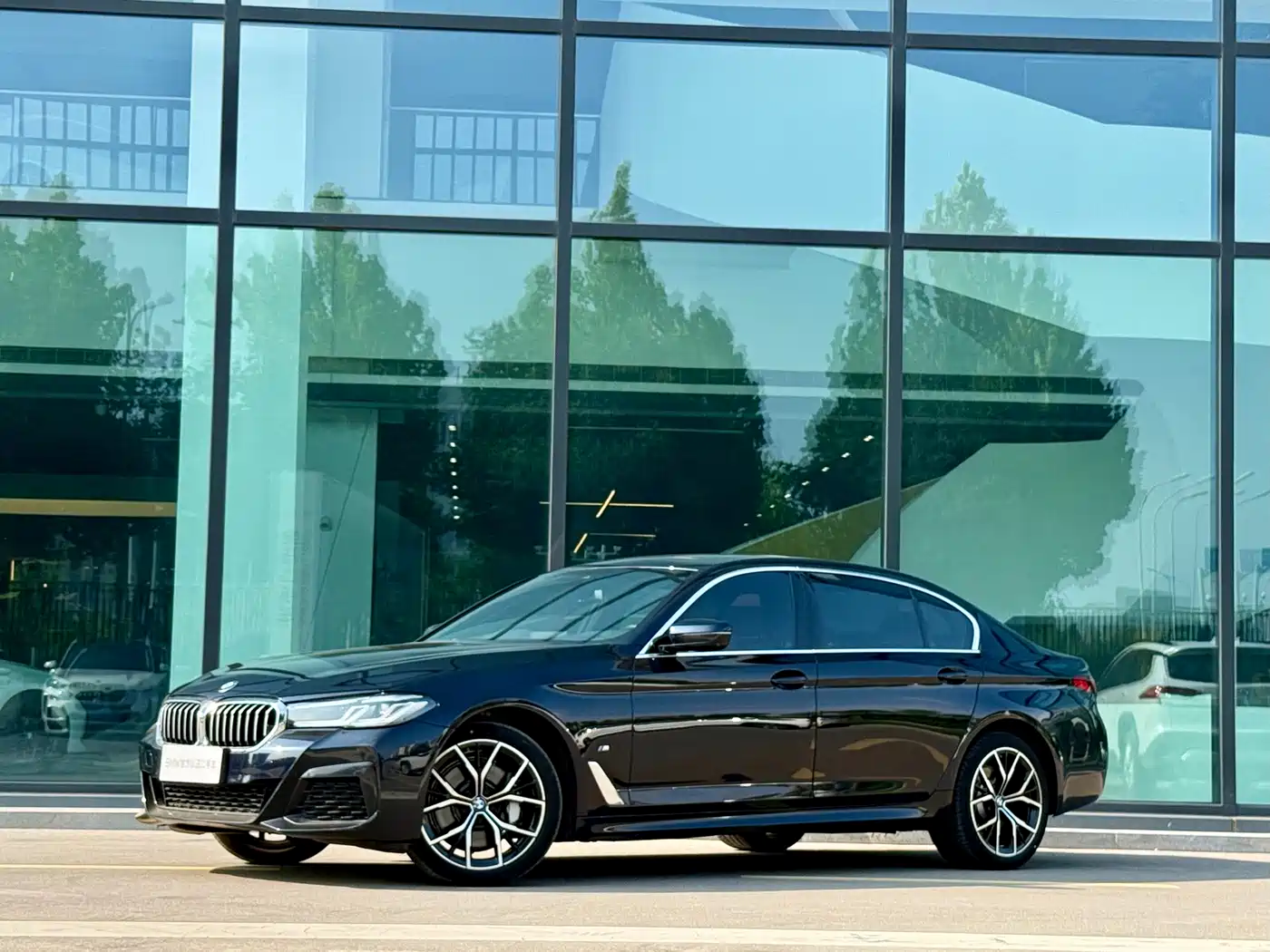 BMW 5 Series 2022 Facelift 530Li Premium M Sport Package