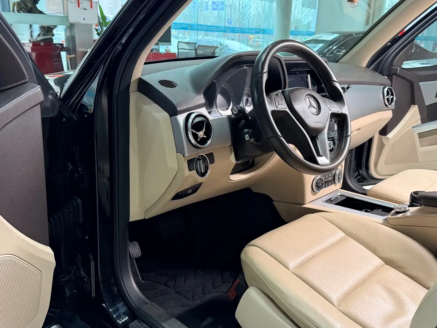 Mercedes-Benz GLK-Class 2013 GLK 300 4MATIC Fashion фото 16