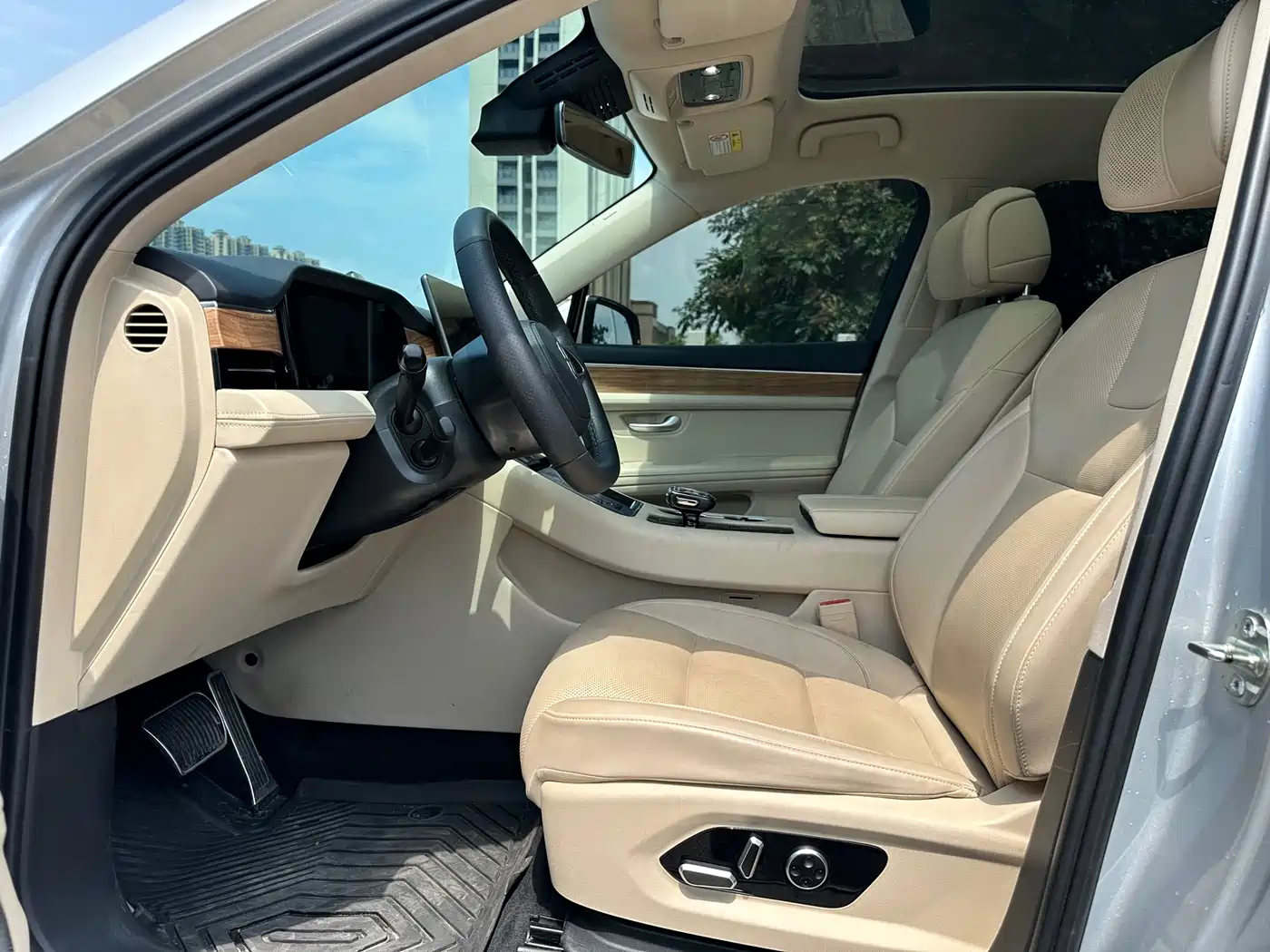 AITO Wenjie AITO M5 2023 Extended Range RWD Smart Drive Edition фото 4