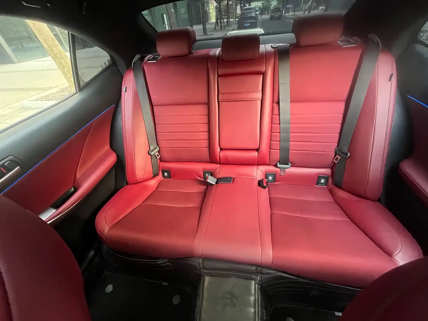 Lexus IS 2017 300 F SPORT фото 39