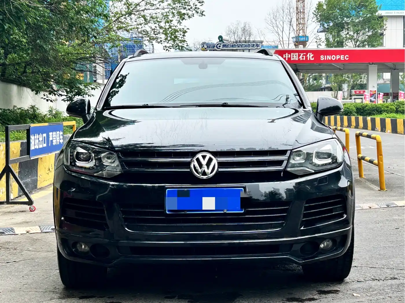 Volkswagen Touareg 2012 R-Line Luxury фото 2