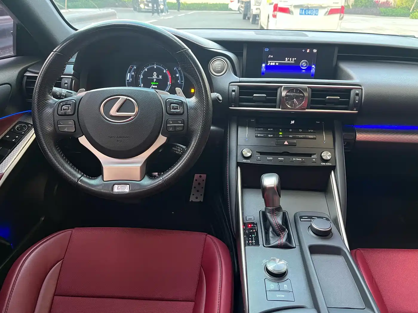 Lexus IS 2017 300 F SPORT фото 29